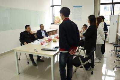 2020年上海電機學(xué)院電子商務(wù)'創(chuàng)新、創(chuàng)意及創(chuàng)業(yè)'大賽初賽圓滿舉行